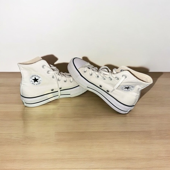 Women’s Chuck Taylor All Star Lift Platform Canvas. Size 6 - Picture 5 of 7